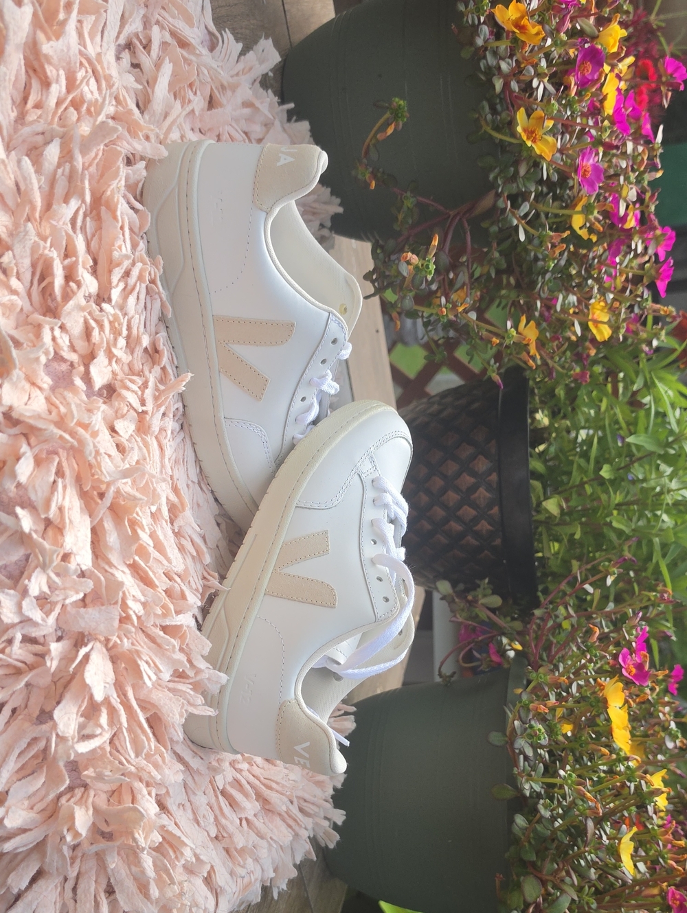 VEJA V-12 LEATHER WHITE SABLE Sneakers NEW WITHOUT BOX